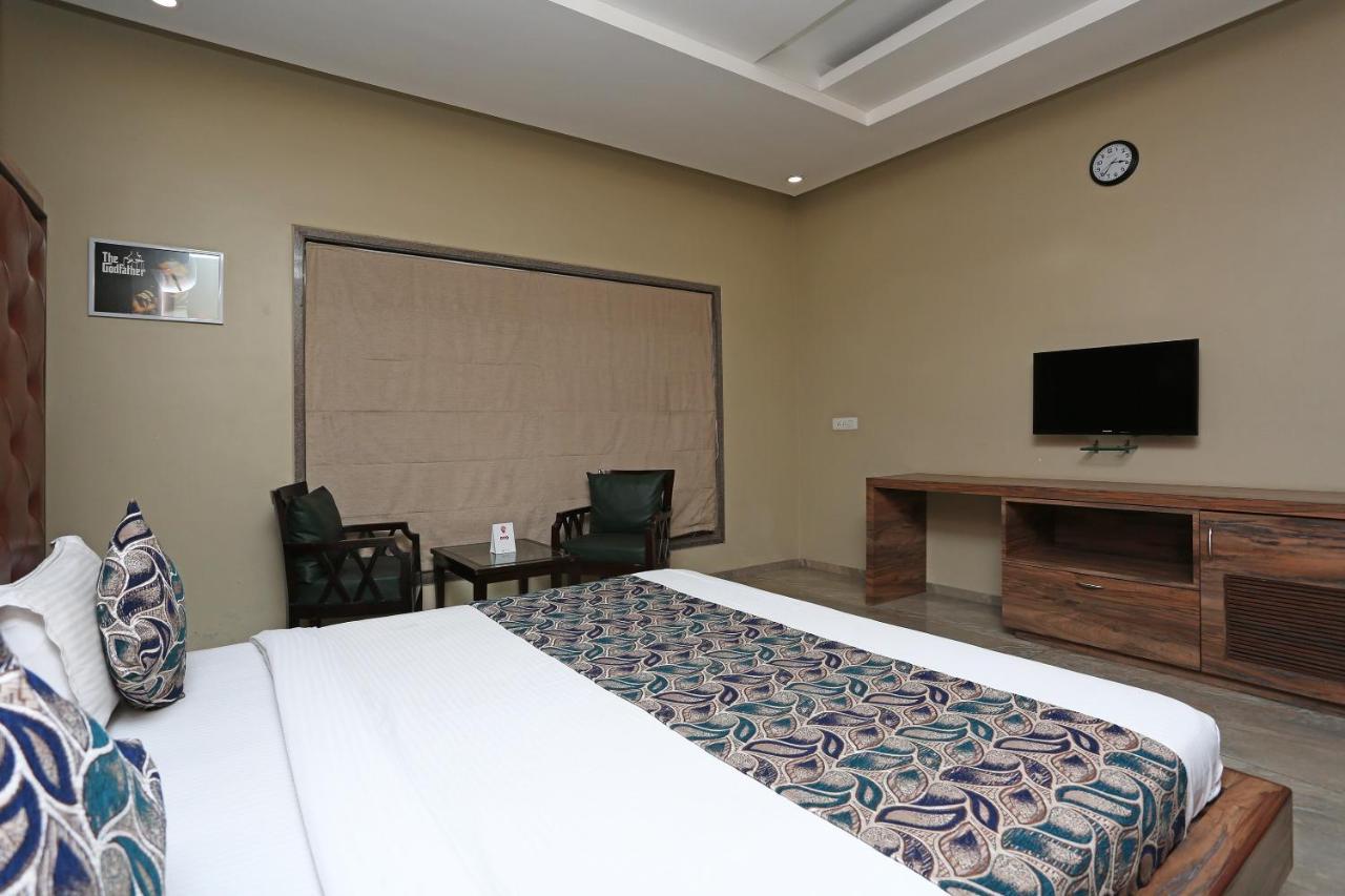 Townhouse 900 Hotel Surya Palace Bhilai Kültér fotó