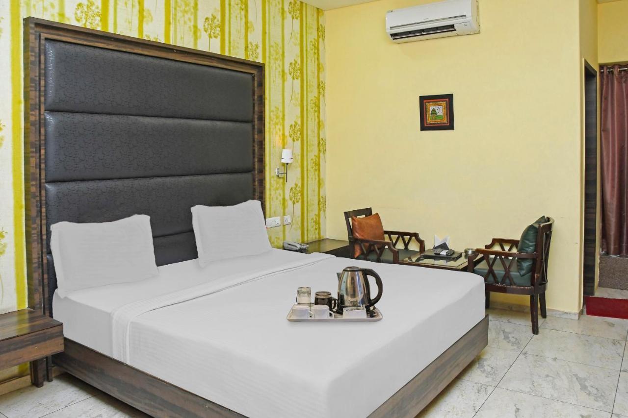 Townhouse 900 Hotel Surya Palace Bhilai Kültér fotó