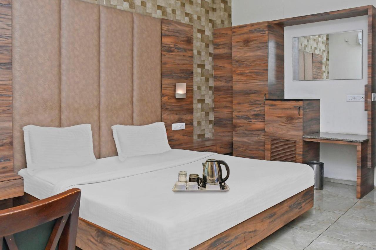 Townhouse 900 Hotel Surya Palace Bhilai Kültér fotó